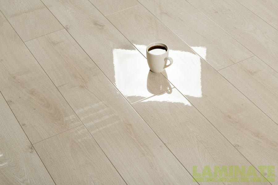 

Ламинат Oster Wald Дуб menta VG PF 6811