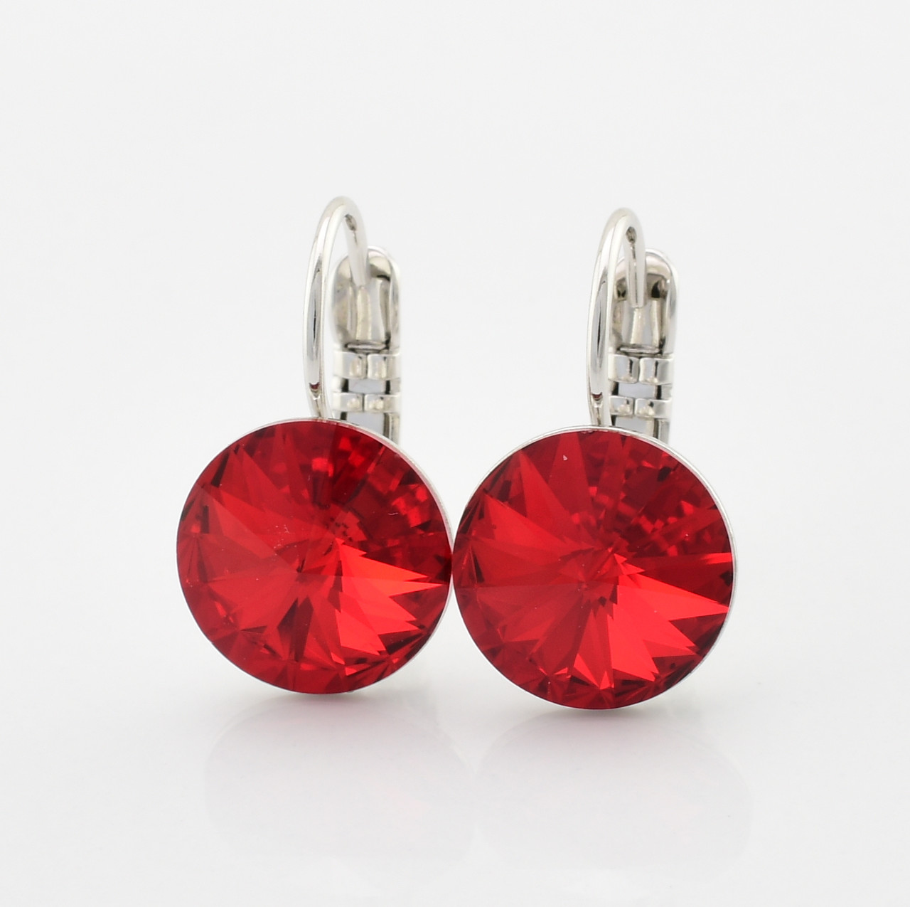 

Сережки Xuping з кристалами Swarovski 83157 розмір 18х11 мм колір червоний позолота Біле Золото