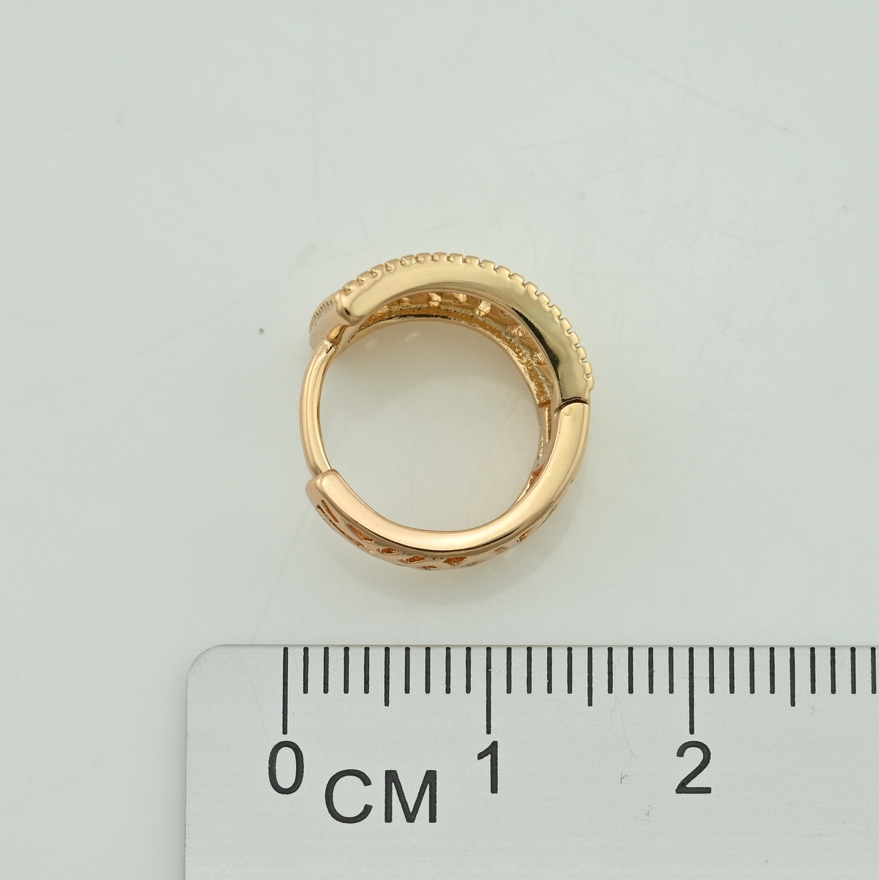 

Серьги Xuping 30081 размер 14х9 мм вес 3 г позолота 18К