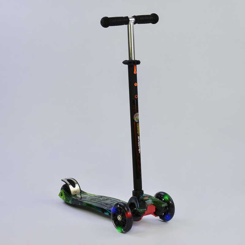 

Самокат MAXI Best Scooter пластмассовый, 4 колеса PU, СВЕТ A25462/779-1317