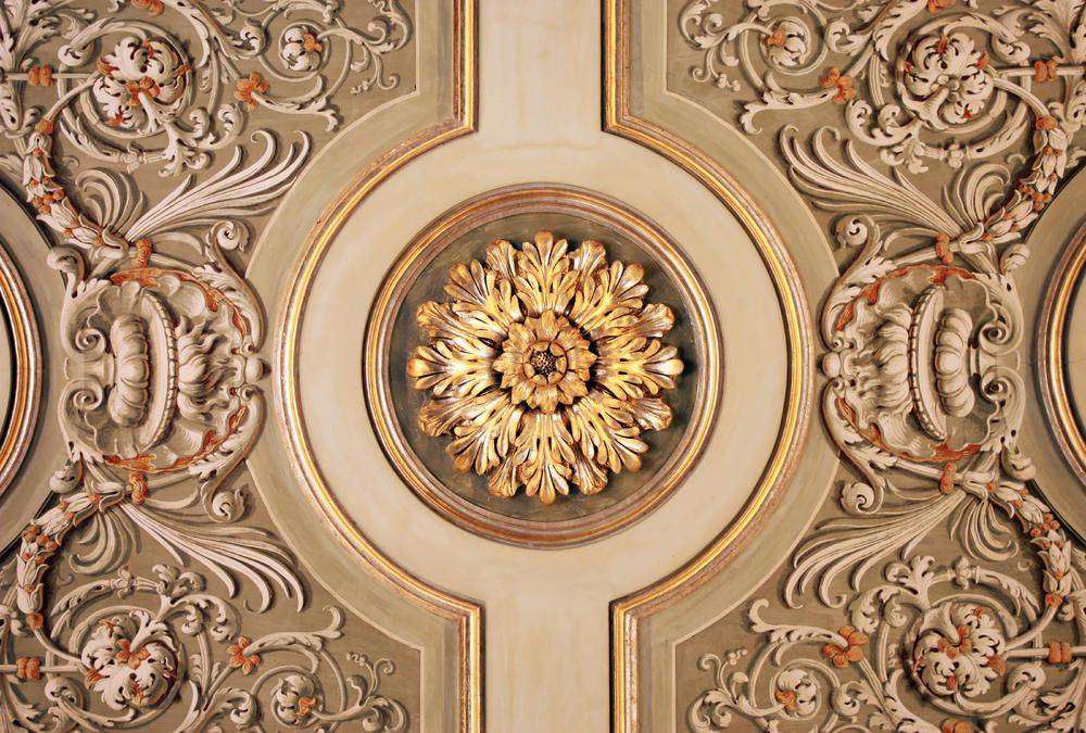 

Фотообои Walldeco Узор из фигурной лепки №2808 Жаккард