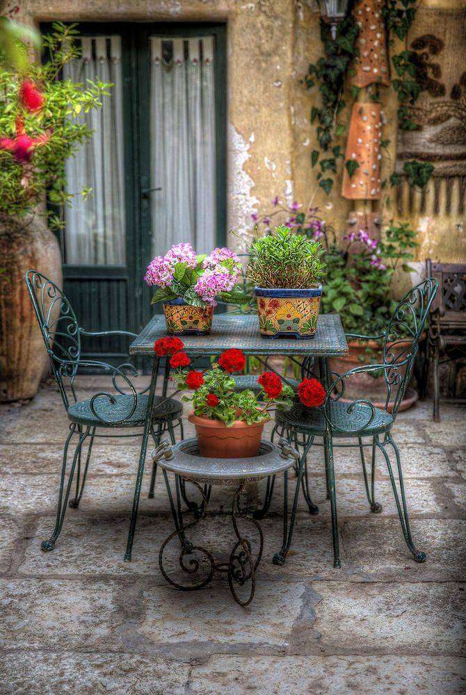

Фотообои Walldeco Кафе в Стамбуле №26887 Бриз