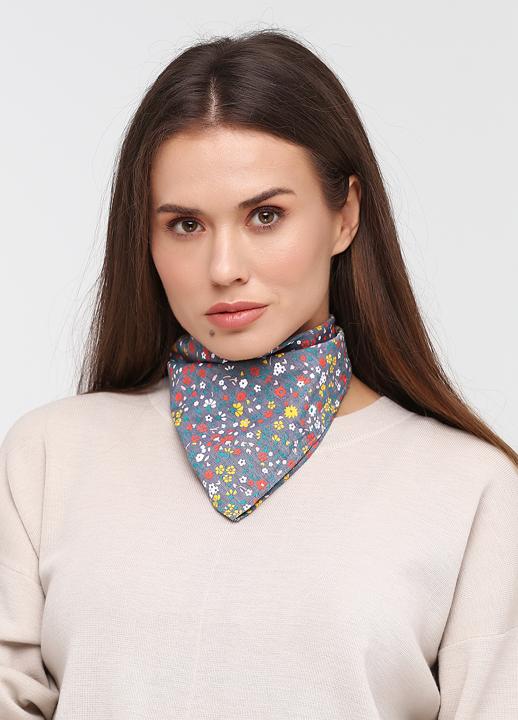 

Платок H&M one size Серый 0778829_цветы