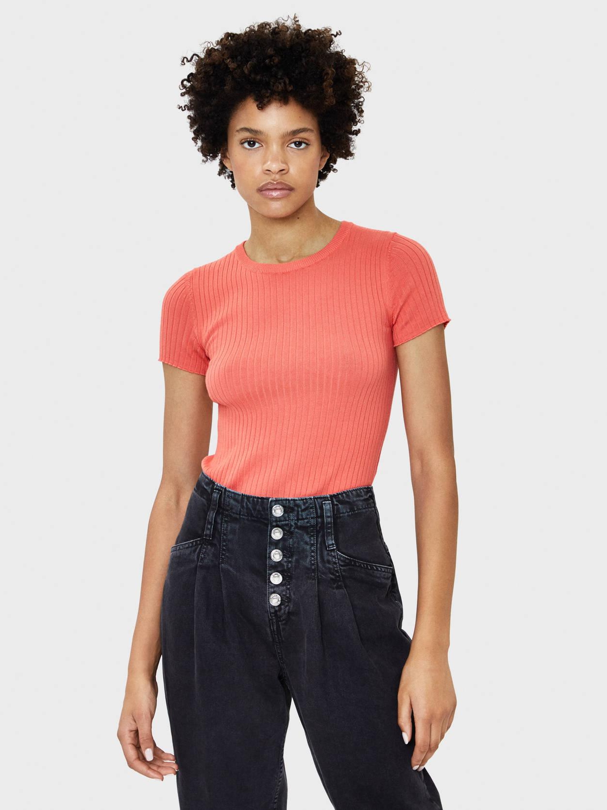 

Футболка Bershka 8757/491/638-ACWG XS Розовая