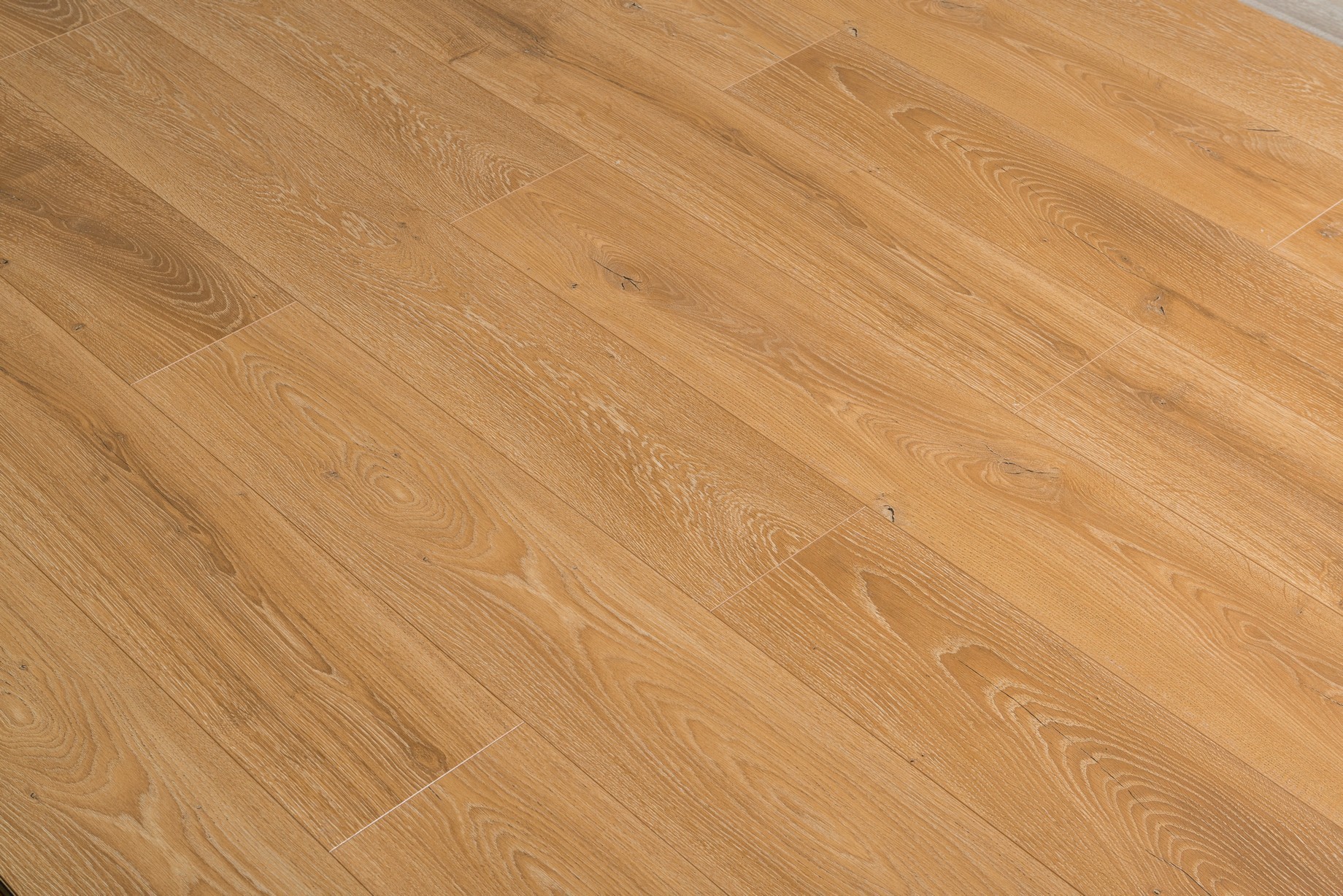 

Ламинат OSTER WALD Regent Дуб Гессен 33 класс 6818