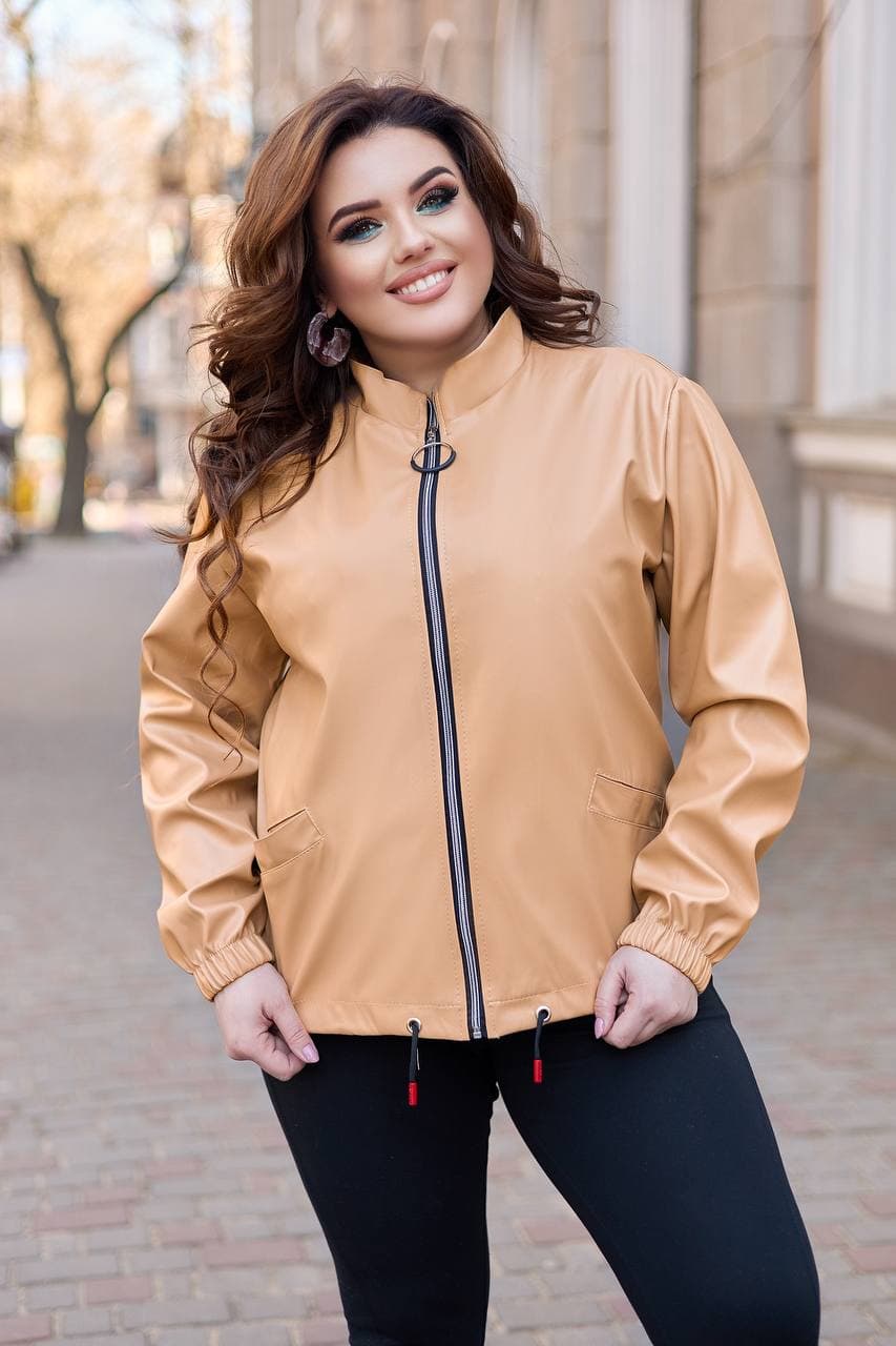 

Женская куртка большого размера из эко-кожи BD2037 р52 бежевая