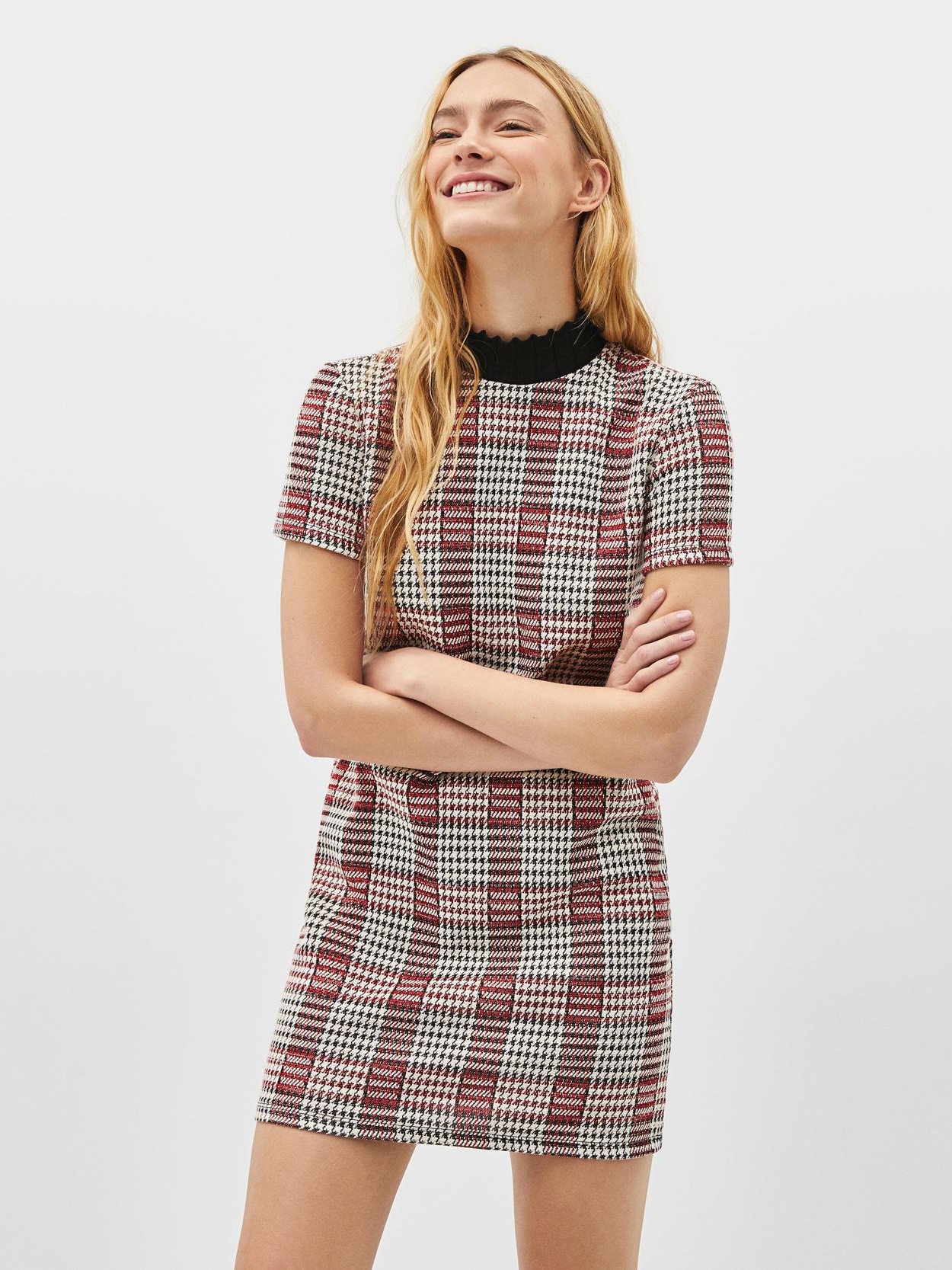 

Платье Bershka 0344/187/600-ABUL S Красное с белым