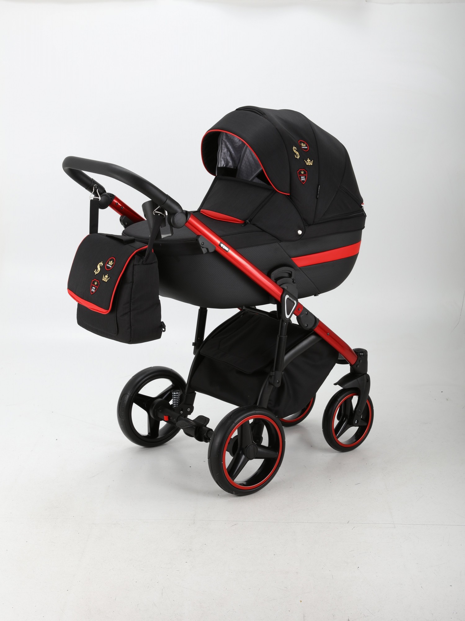 

Коляска Adamex Cortina CT-403 2 в 1 Черный