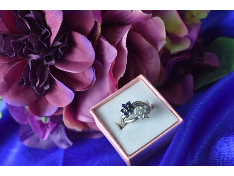

Серебряное кольцо с Синей и Голубой Шпинелью *Цветы* Sky Jewelry 001215