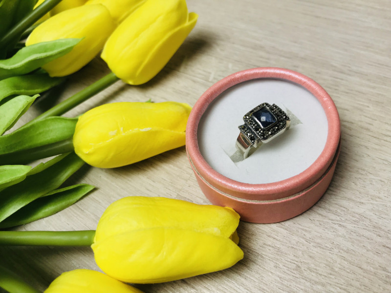 

Серебряное кольцо с Иолитом Sky Jewelry 000478