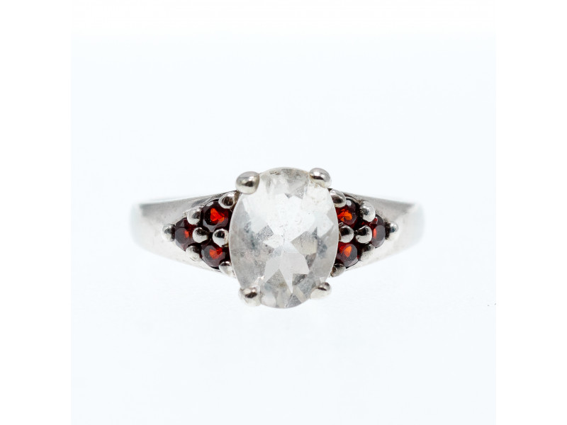 

Серебряное кольцо с гошенитом и гранатом Натуральный Sky Jewelry 003278