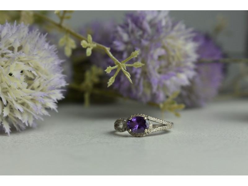 

Серебряное кольцо с Аметистом и фианитами Sky Jewelry 001111