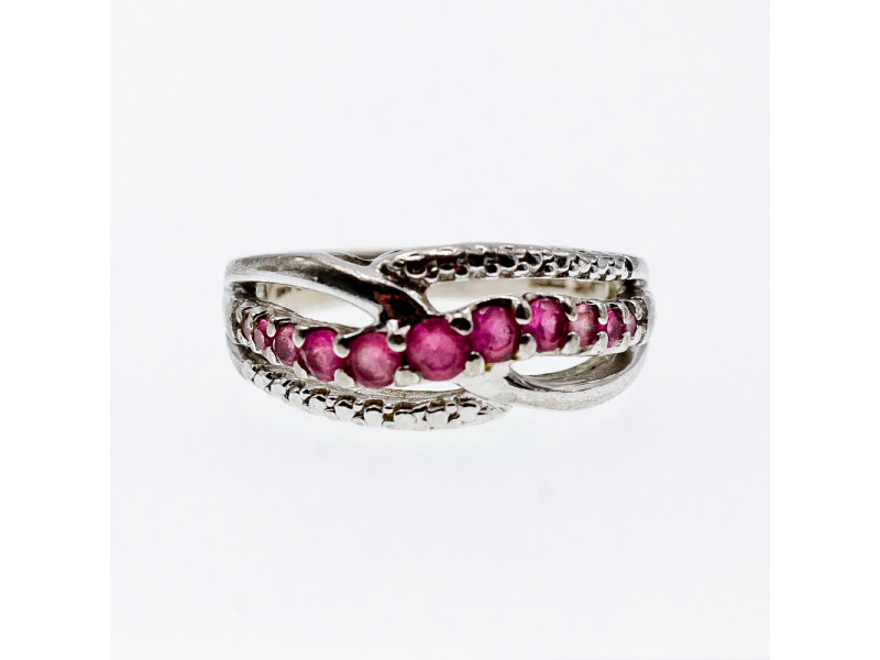 

Серебряное кольцо с розовой шпинелью Любовь Натуральный Sky Jewelry 002899