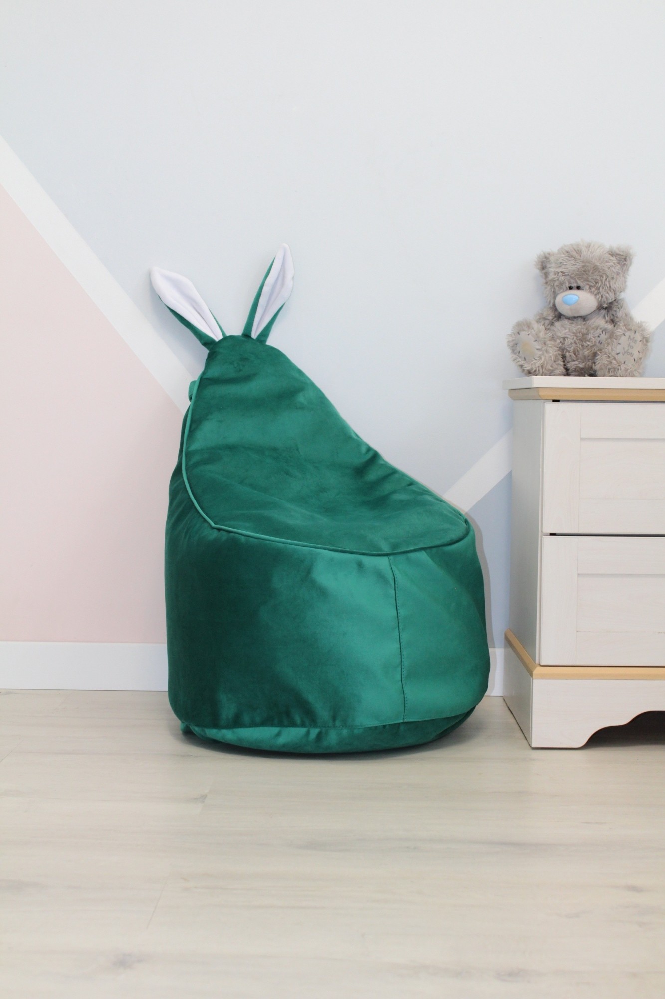 

Детское велюровое изумрудное Кресло-мешок 80*55 Maikinbaby