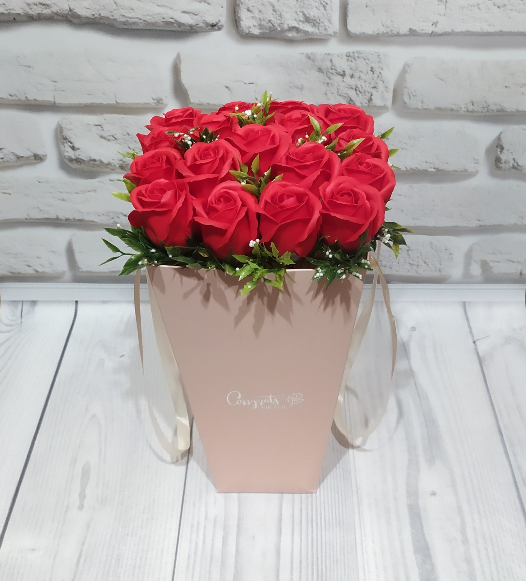 

Букет из мыла "Flowers for you" 17 роз. Красный