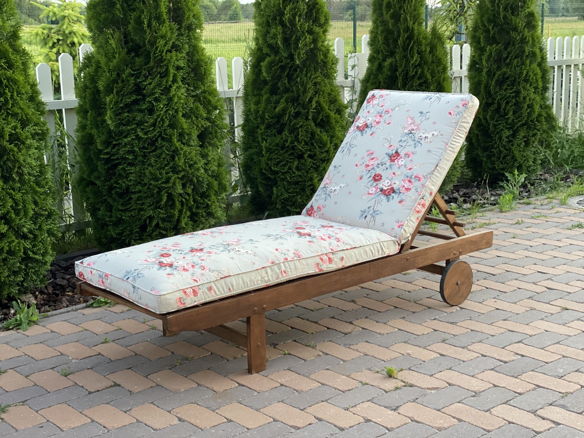 

Матрас на шезлонг водооталкивающий серия Elit Flowers 180*60*6 Серый в цветы