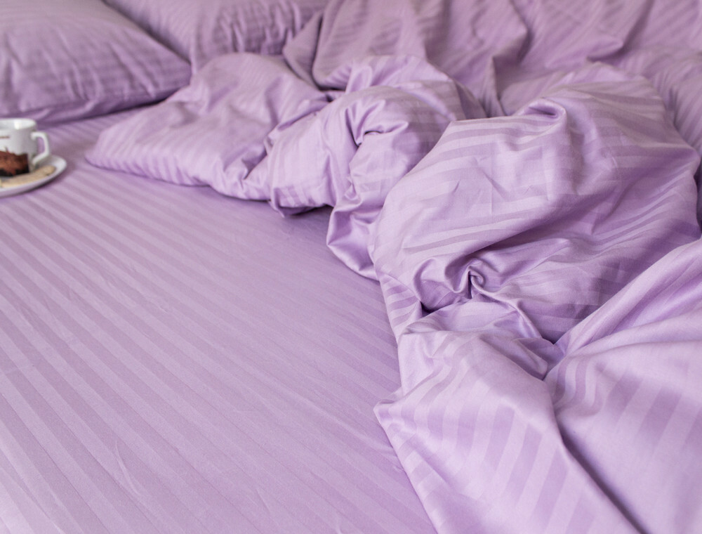 

Комплект постельного белья Без бренда Сатин-страйп Lux 200х220 Lavender