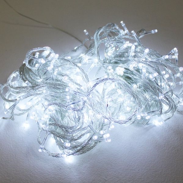 

Світлодіодна гірлянда 300LED біла 2020-4401 (2002007349272)