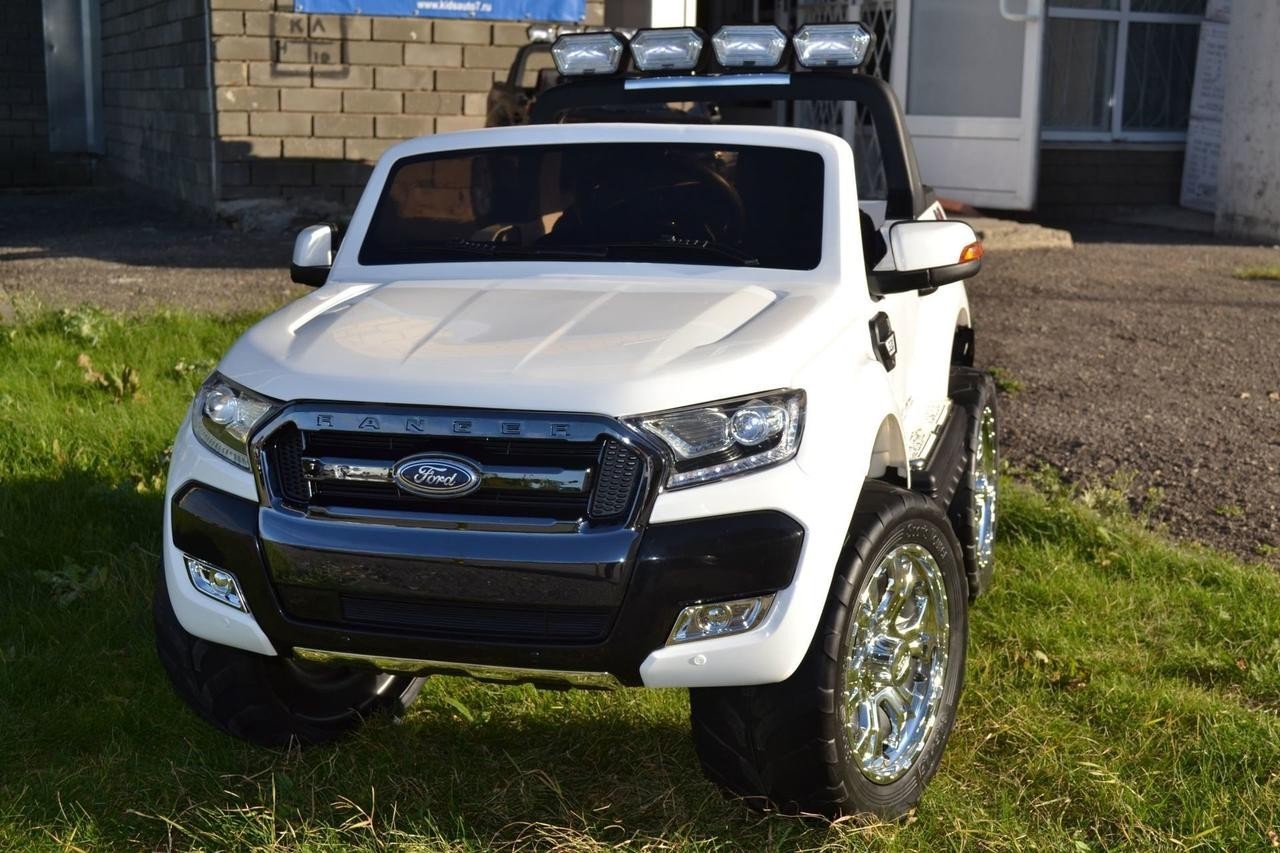 

Двухместный детский электромобиль джип внедорожник Ford Ranger 4WD белый Bambi