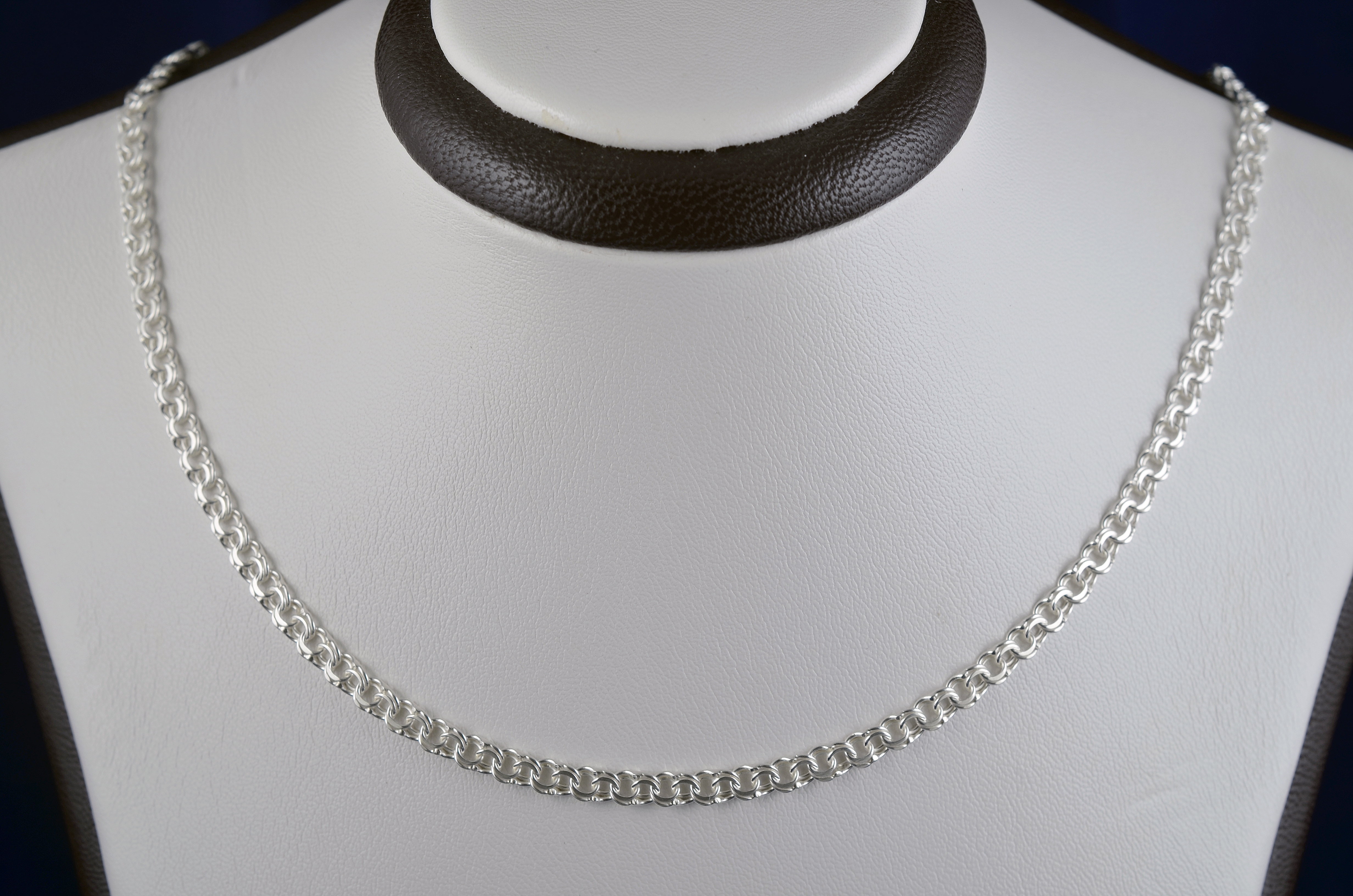 

Серебряная цепочка Meridian 925 пробы плоский бисмарк 70 размер (5003/11700)