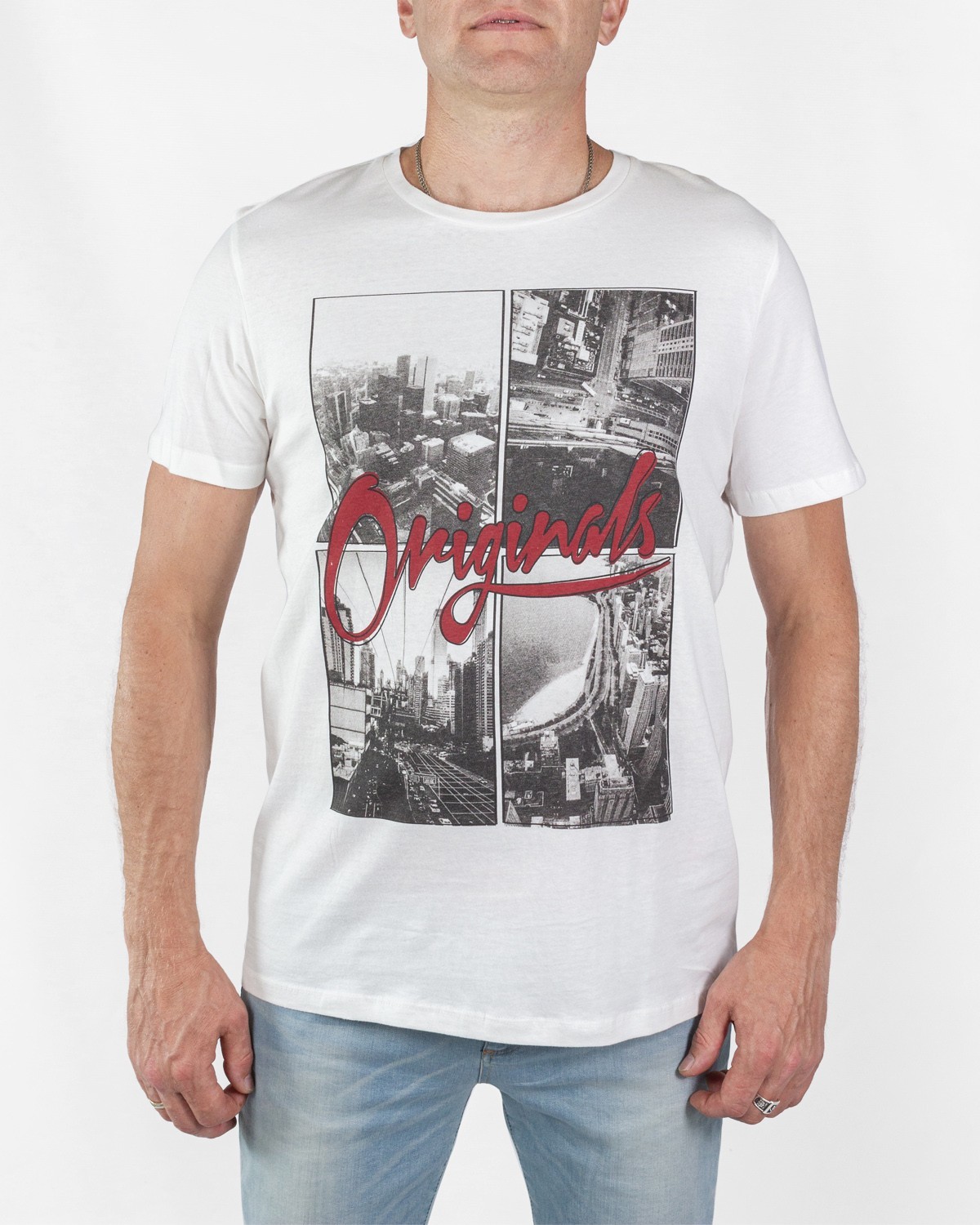

Футболка мужская Jack & Jones белая ХL 12113326