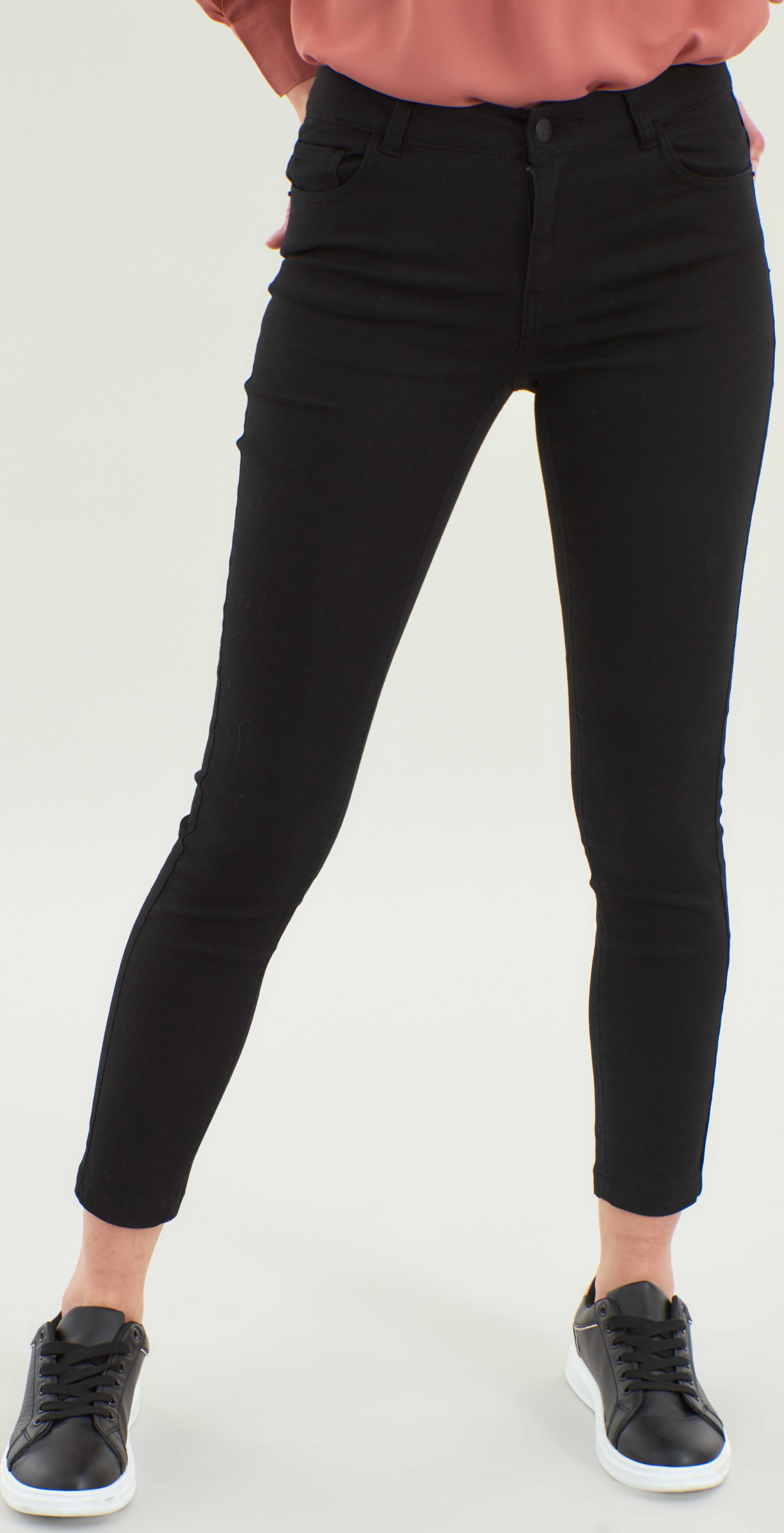 

Джинсы Piazza Italia 24999-3 40 Black