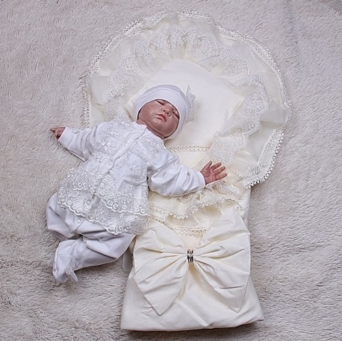

Комплект на выписку из роддома Brilliantbaby Волшебство 62