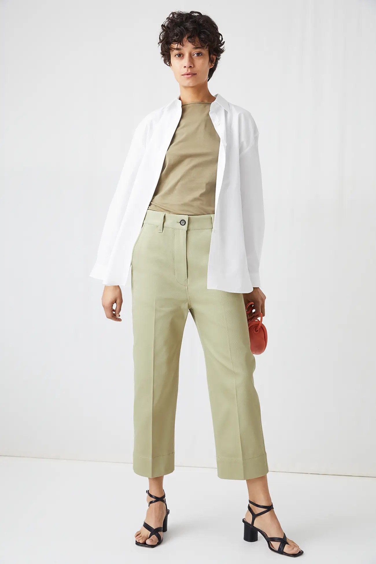 

Брюки женские ARKET Cropped Wide-Leg Trousers, Брюки женские ARKET Cropped Wide-Leg Trousers 44