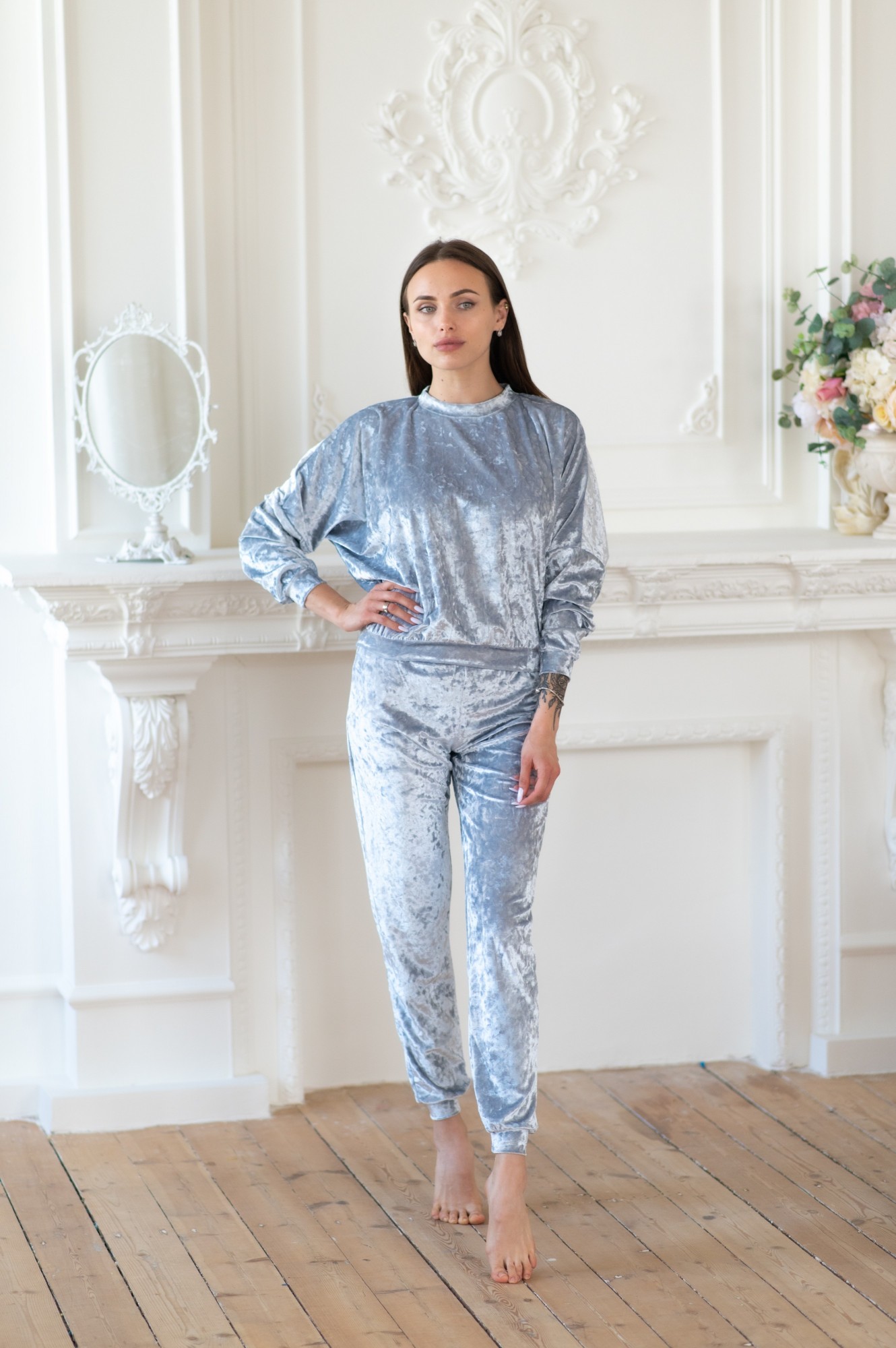 

Костюм для дома и улицы Miss Lora Летучая мышь 2 цвет - серый  (50-52, Костюм для дома и улицы Miss Lora Летучая мышь 2 цвет - серый L (50-52)