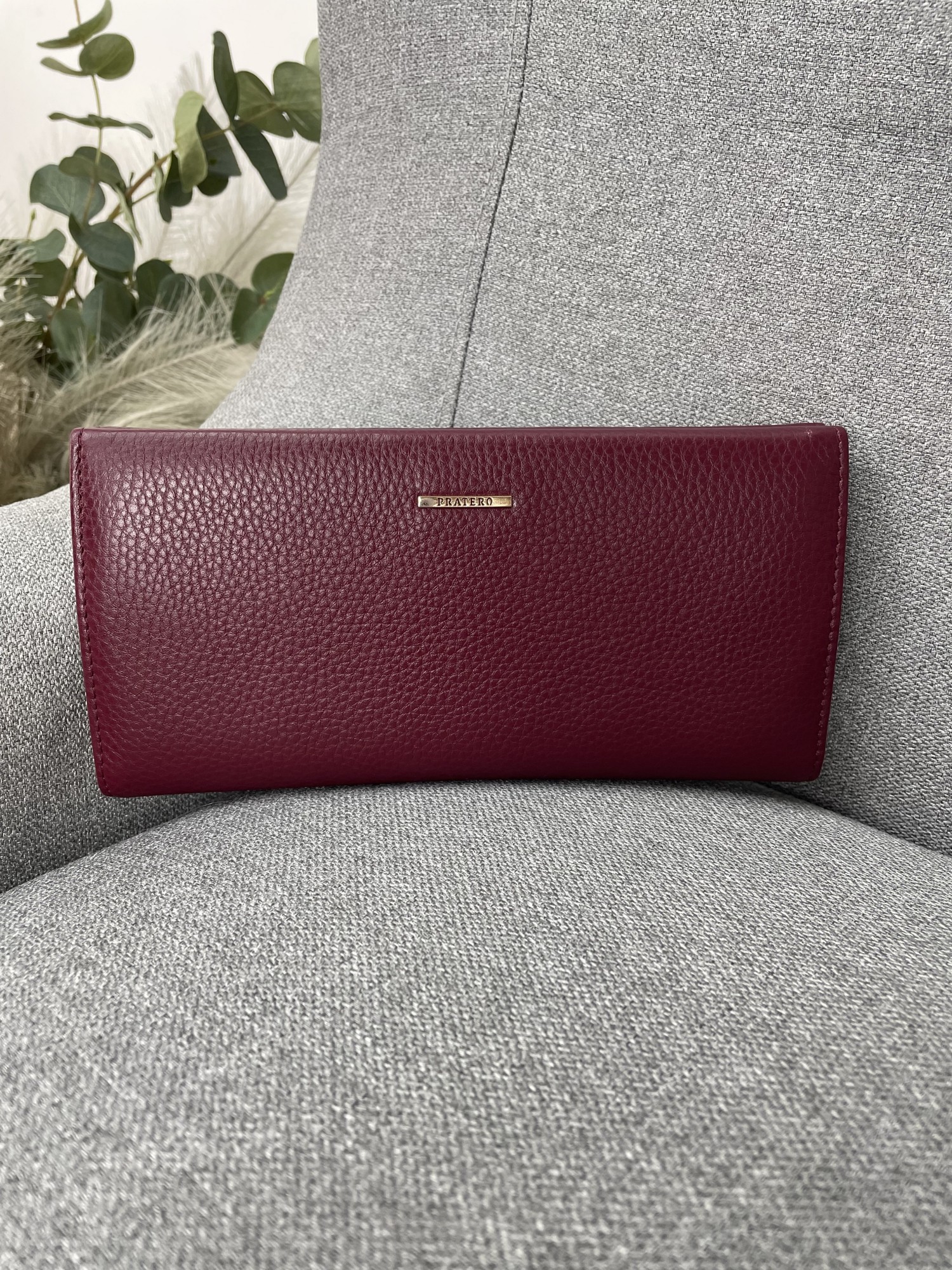 

Кошелёк женский кожаный 10 21 2 см. Magicbag Бордовый