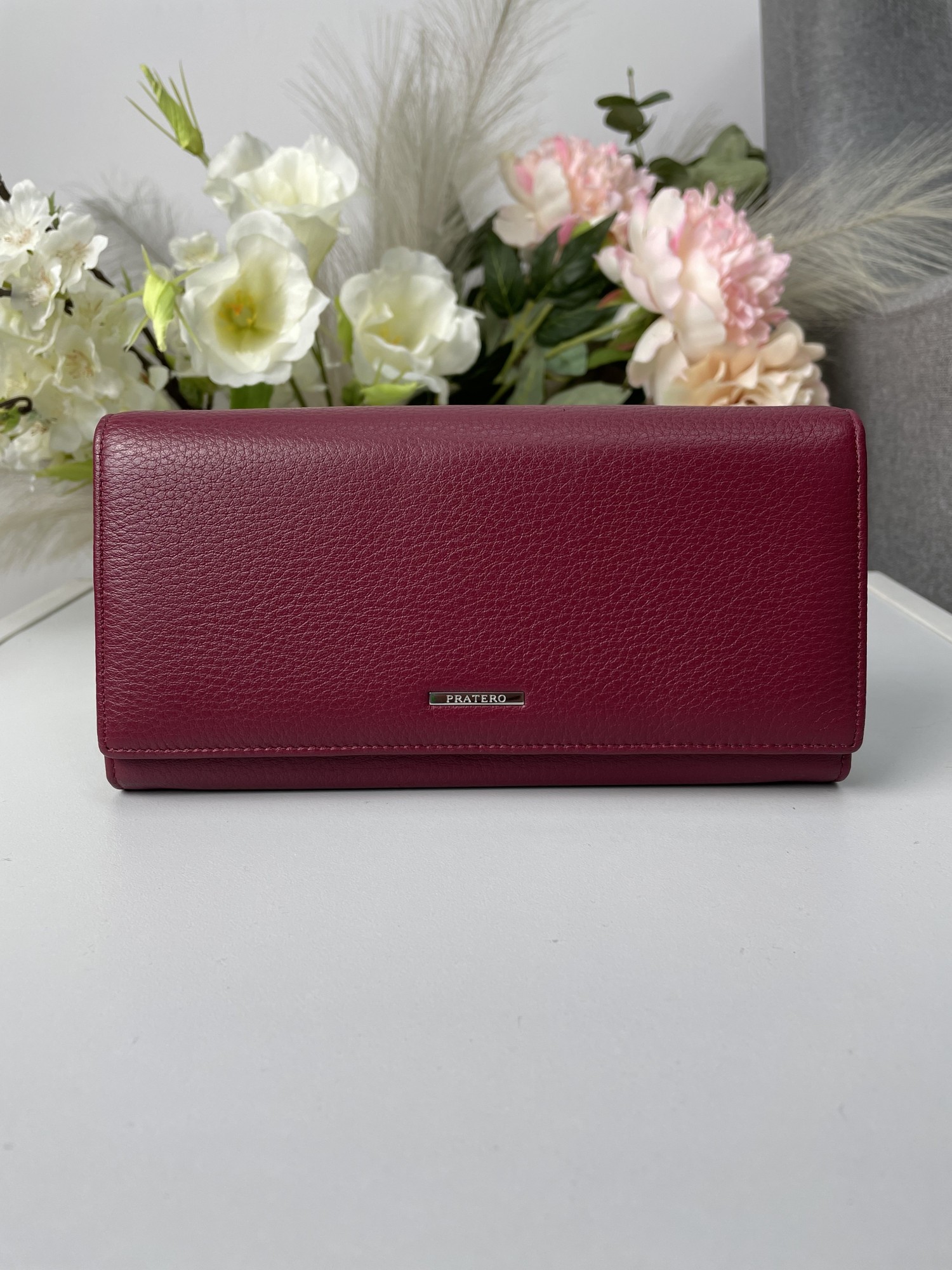 

Кошелёк женский кожаный 9,5 18 3 см. Magicbag Бордовый