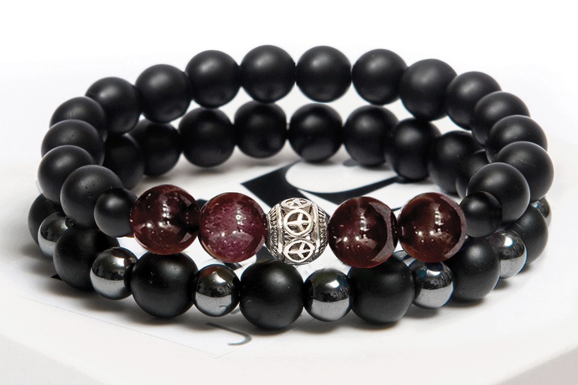 

Парный браслет мужской и женский DMS Jewelry из натуральных камней Ø 8мм: шунгит, гематит (синт), гранат RED EYE WOMEN