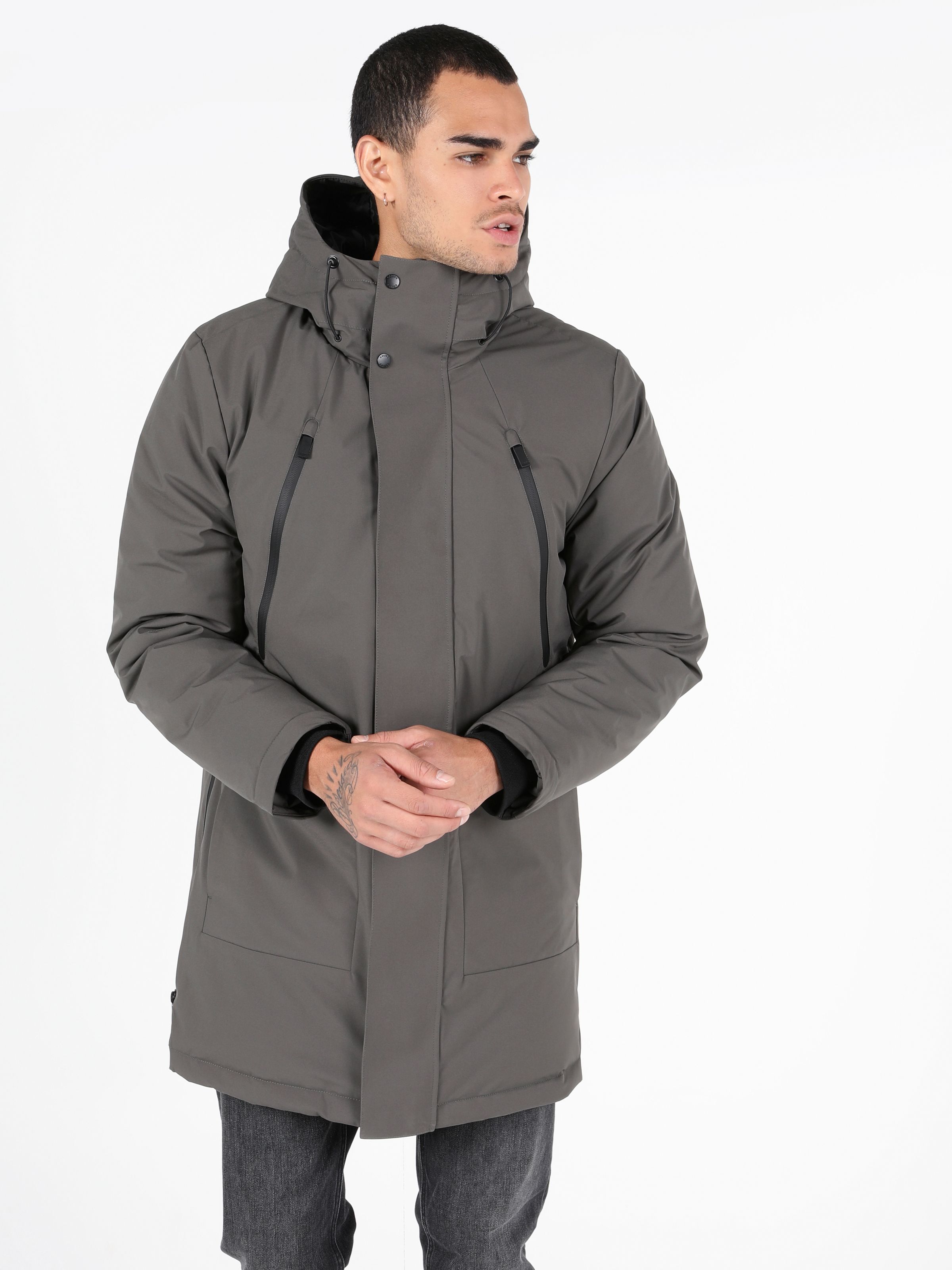 

Куртка Colin's CL1050097KHA M Khaki