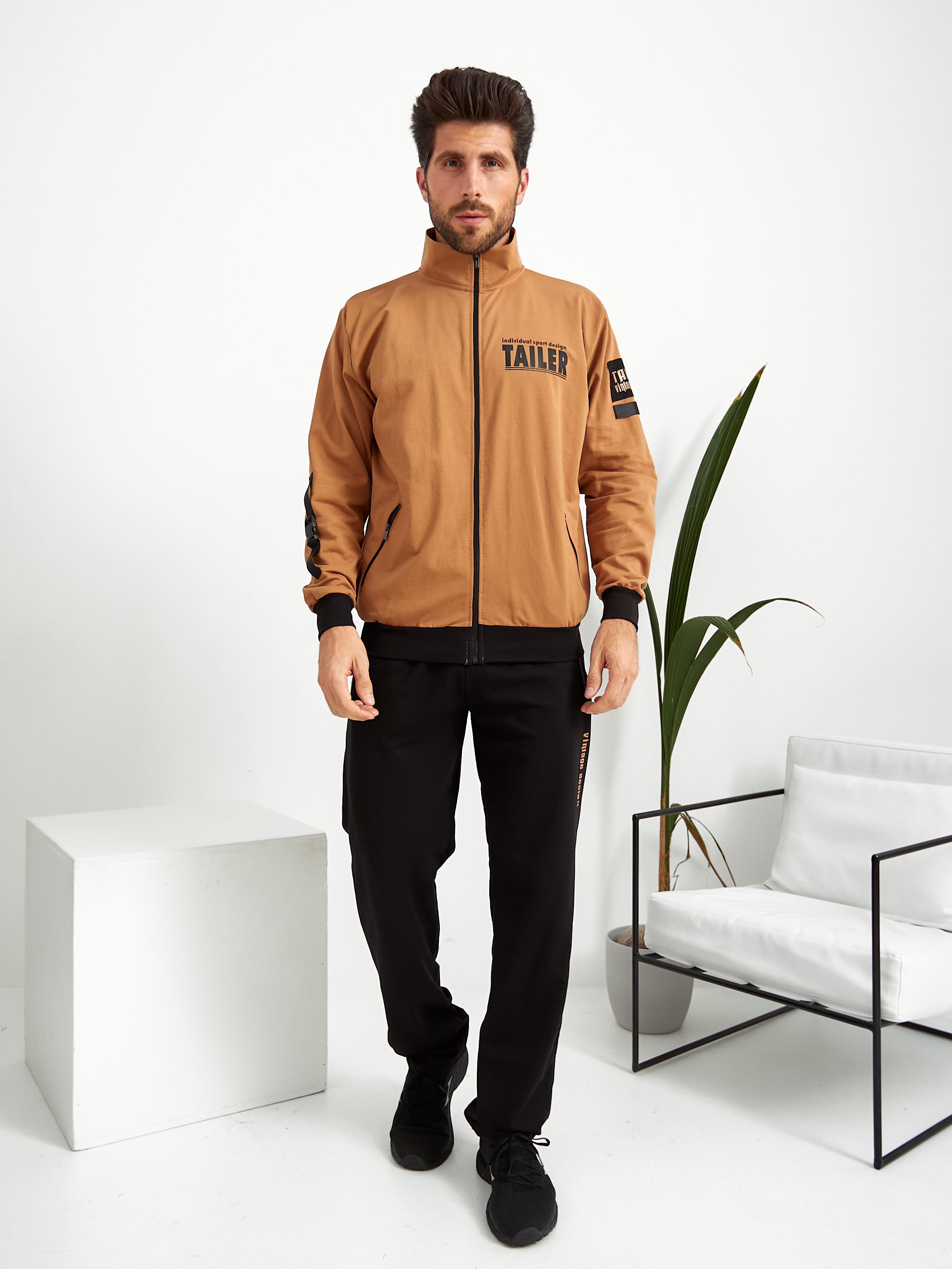 

Спортивный костюм из турецкого трикотажа Tailer с воротником-стойка, бежевый 50 (2092)