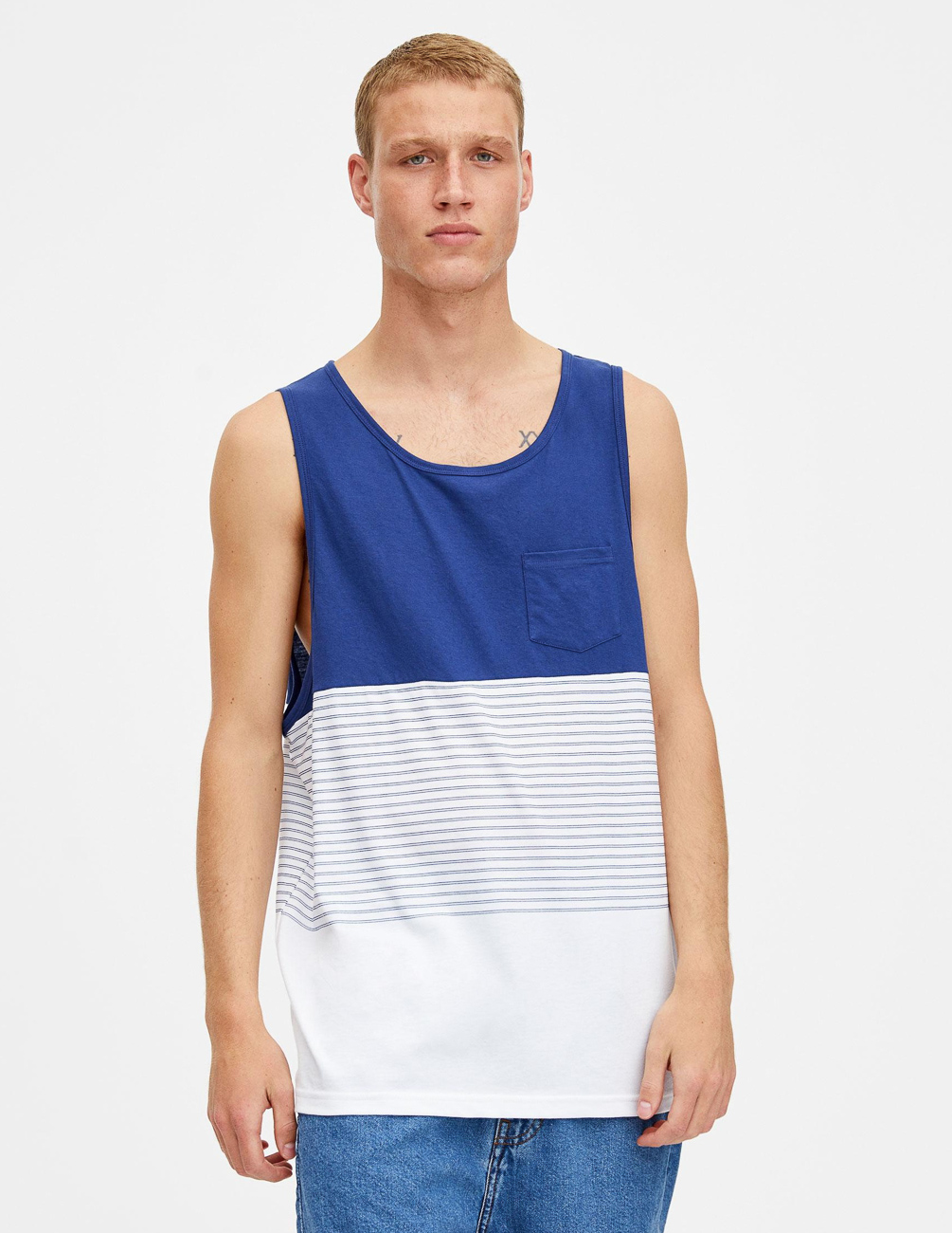

Майка PULL & BEAR М0111434 (9230/593/400) цвет синий-белый M