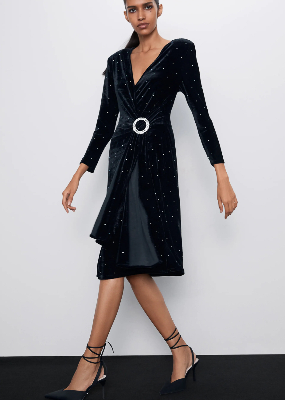 

Платье Zara Ж1053599 (0387/204/800) цвет черный XS
