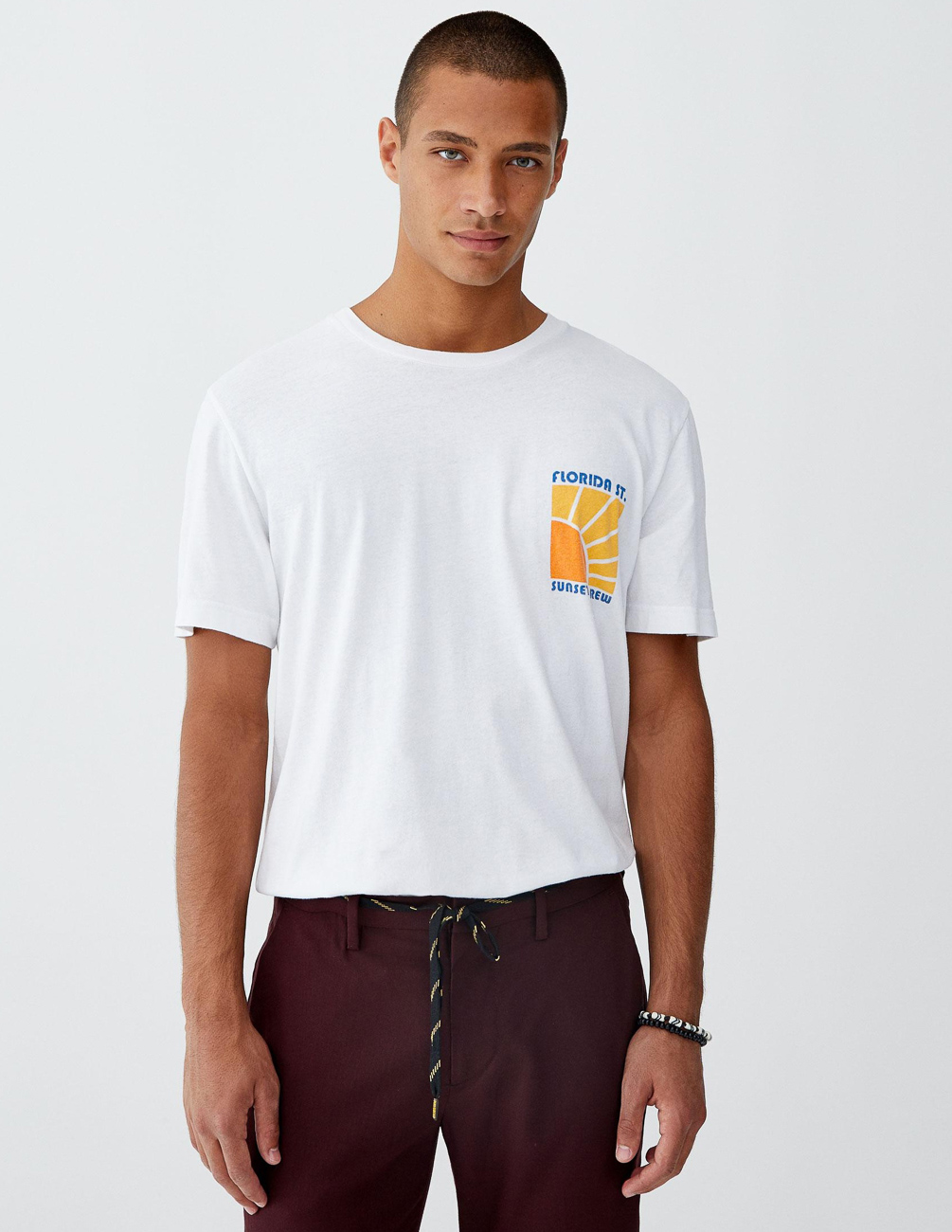 

Футболка PULL & BEAR М0112804 (9231/580/250) цвет белый S