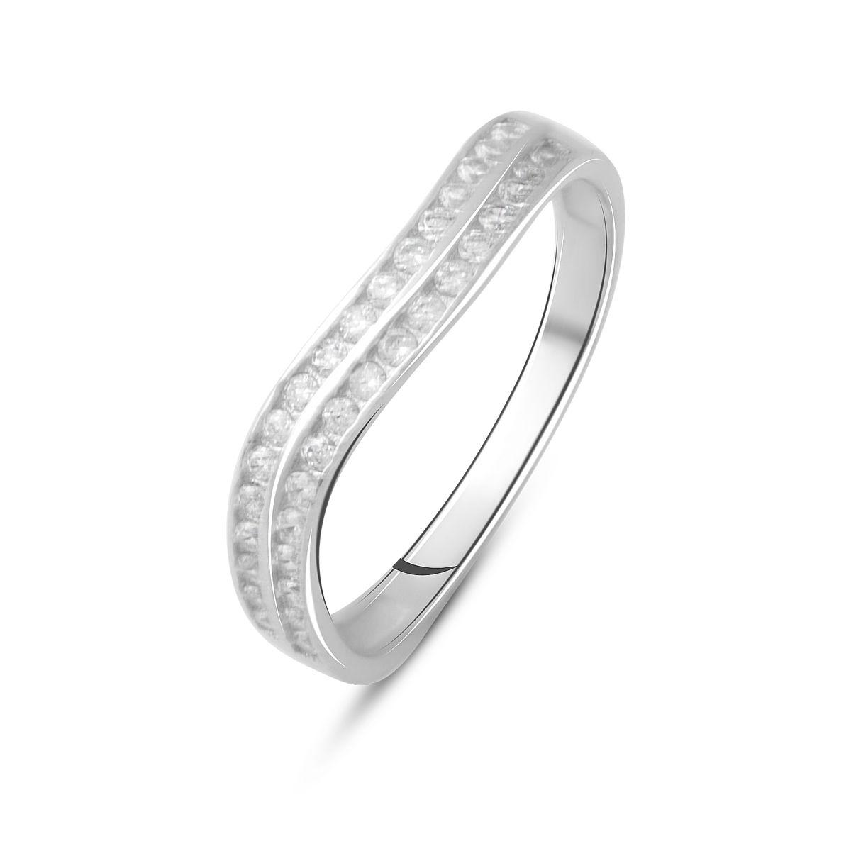 

Серебряное кольцо SilverAlex с фианитами 16 размер