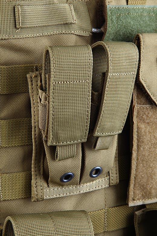 

Двойной магазинный подсумок для пистолетных магазинов молле Shark Molle 9mm Pistol Double Mag Pouch 80001202, 900D Coyote Brown