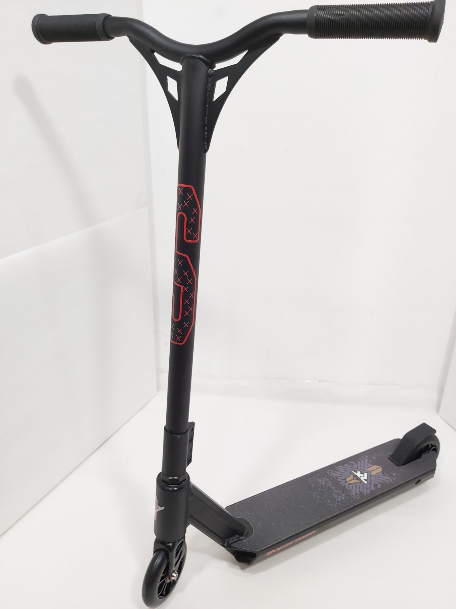 

Самокат для трюков Scooter SR 09G Oversized deck черный с серым усиленная алюминиевая дека и руль колесо 11см