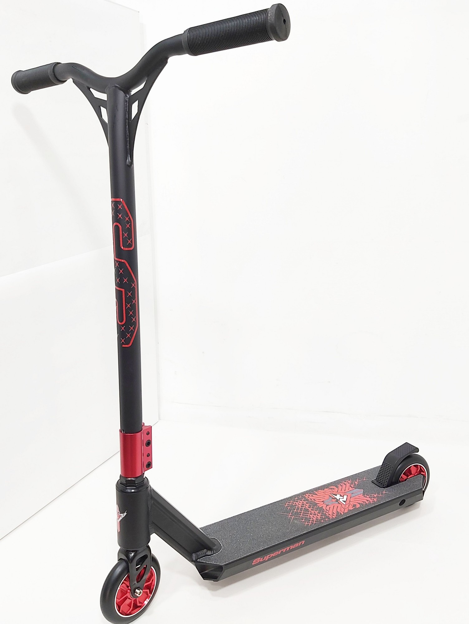 

Самокат для трюков Scooter SR 09R Oversized deck черный с красным усиленная алюминиевая дека колесо 11см