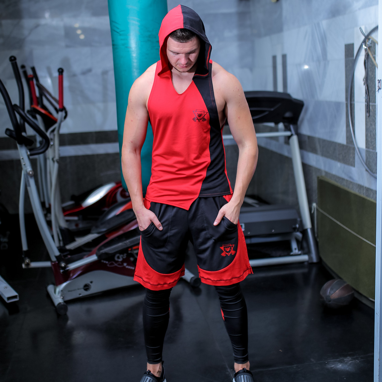 

Мужской спортивный комплект fitU Shadow red 3.1  Красно-черный, Мужской спортивный комплект fitU Shadow red 3.1 L Красно-черный