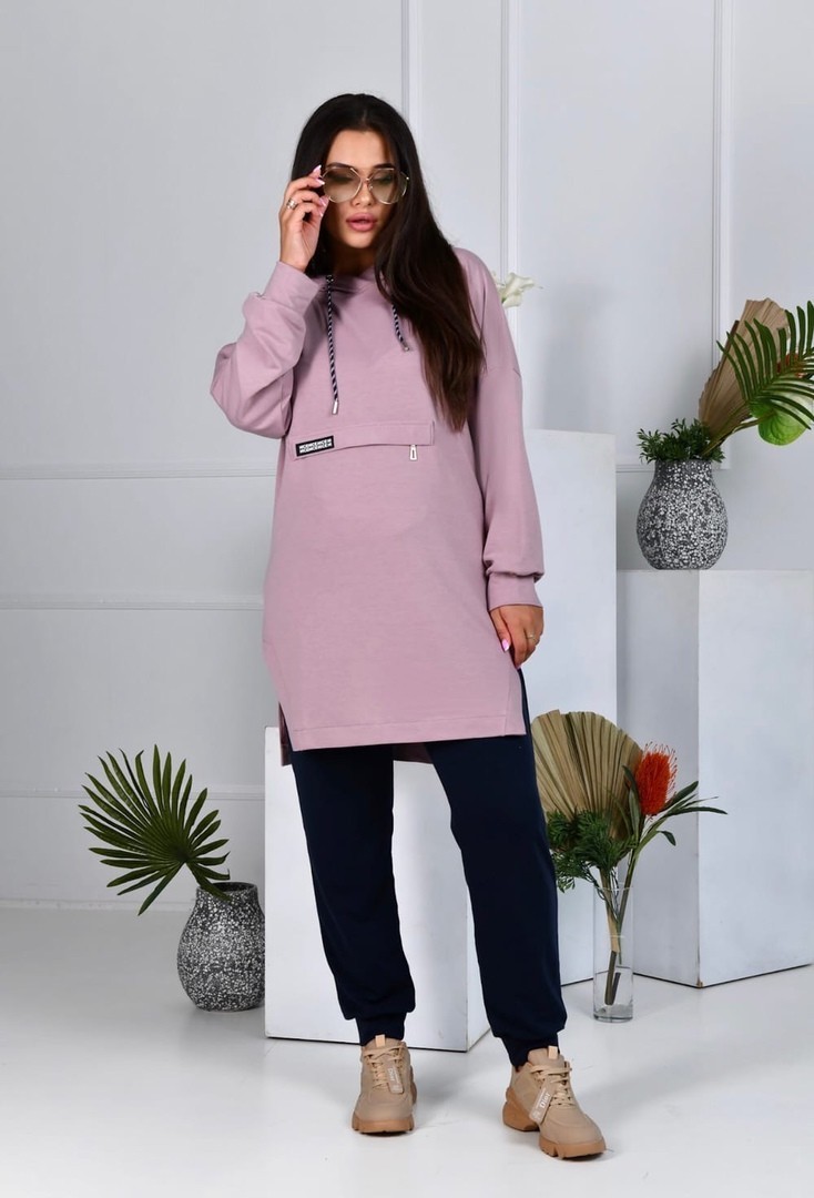 

Костюм спортивный женский удлиненная кофтой с капюшоном по бокам разрез Miss Podium Пудровый, Костюм спортивный женский удлиненная кофтой с капюшоном по бокам разрез Miss Podium Пудровый 56