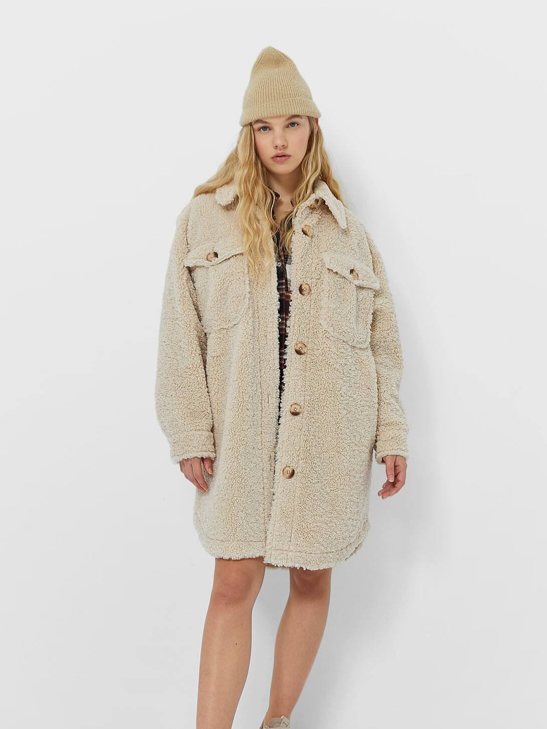 

Пальто Stradivarius 01846419004 S Бежевое