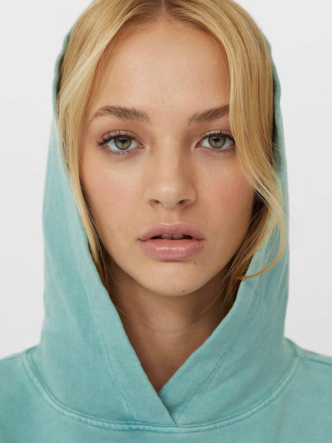 

Платье Stradivarius 02377257521  Мятное, Платье Stradivarius 02377257521 XS Мятное