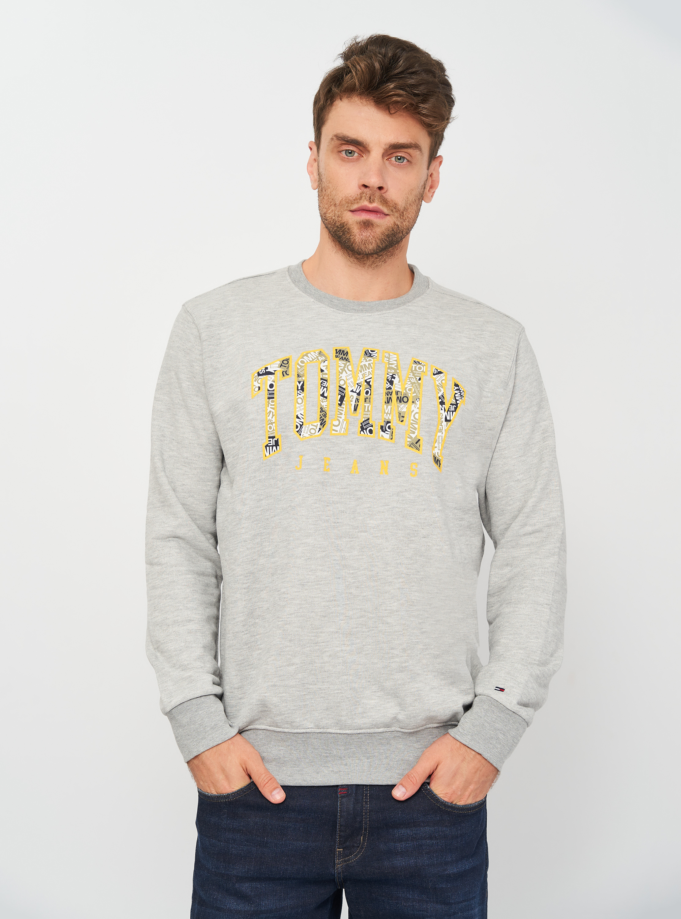 

Свитшот Tommy Hilfiger 10099.21 S (44) Серый