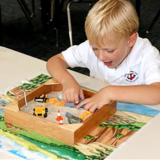 

Детская настольная песочница из натурального дерева MIZ Рокки без отделки 27х27х6 см (MIZ-ПЕС-000400)