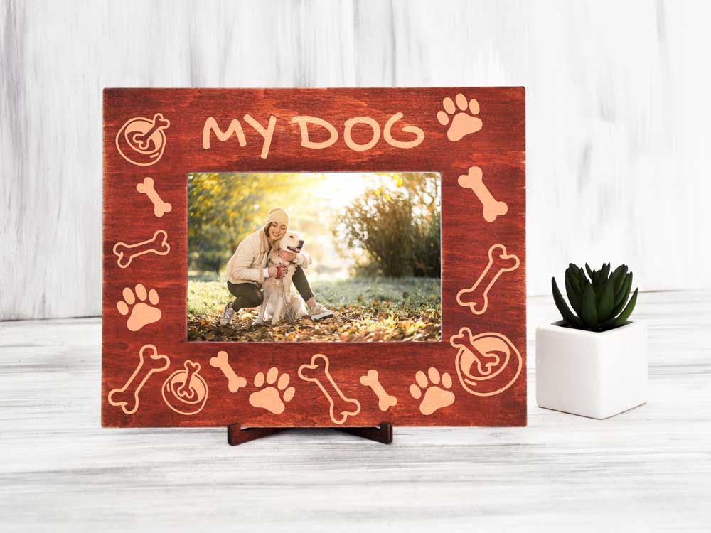 

Фоторамка из натурального дерева с гравировкой "My Dog" 13х18, горизонтальная, Красное дерево, WOODPRESENT