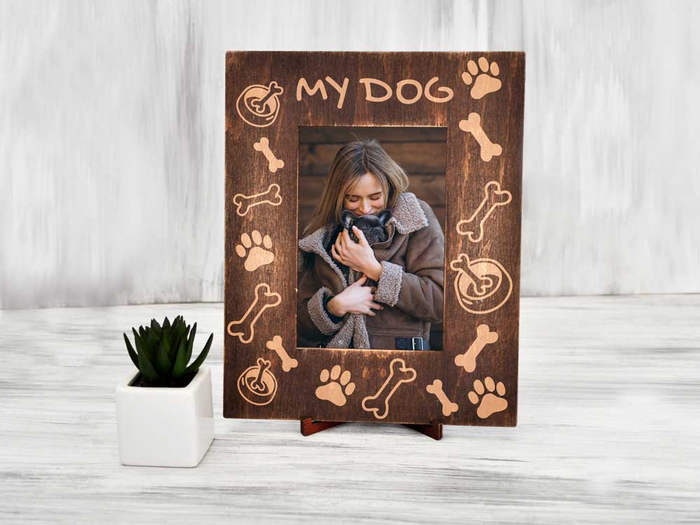 

Фоторамка из натурального дерева с гравировкой "My Dog" 13х18, вертикальная, Темное дерево, WOODPRESENT