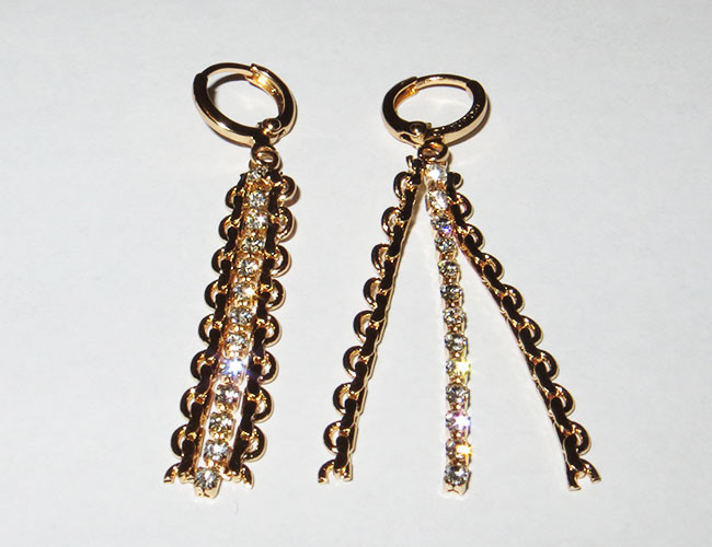 

Серьги Xuping 18 K с камнями 4х0,8 см Позолота (XPS-009)
